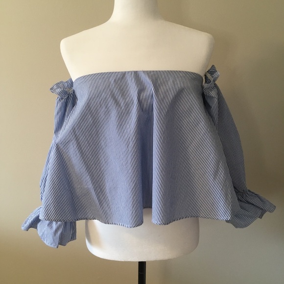 Zara Tops - Zara off the shoulder top. Size M